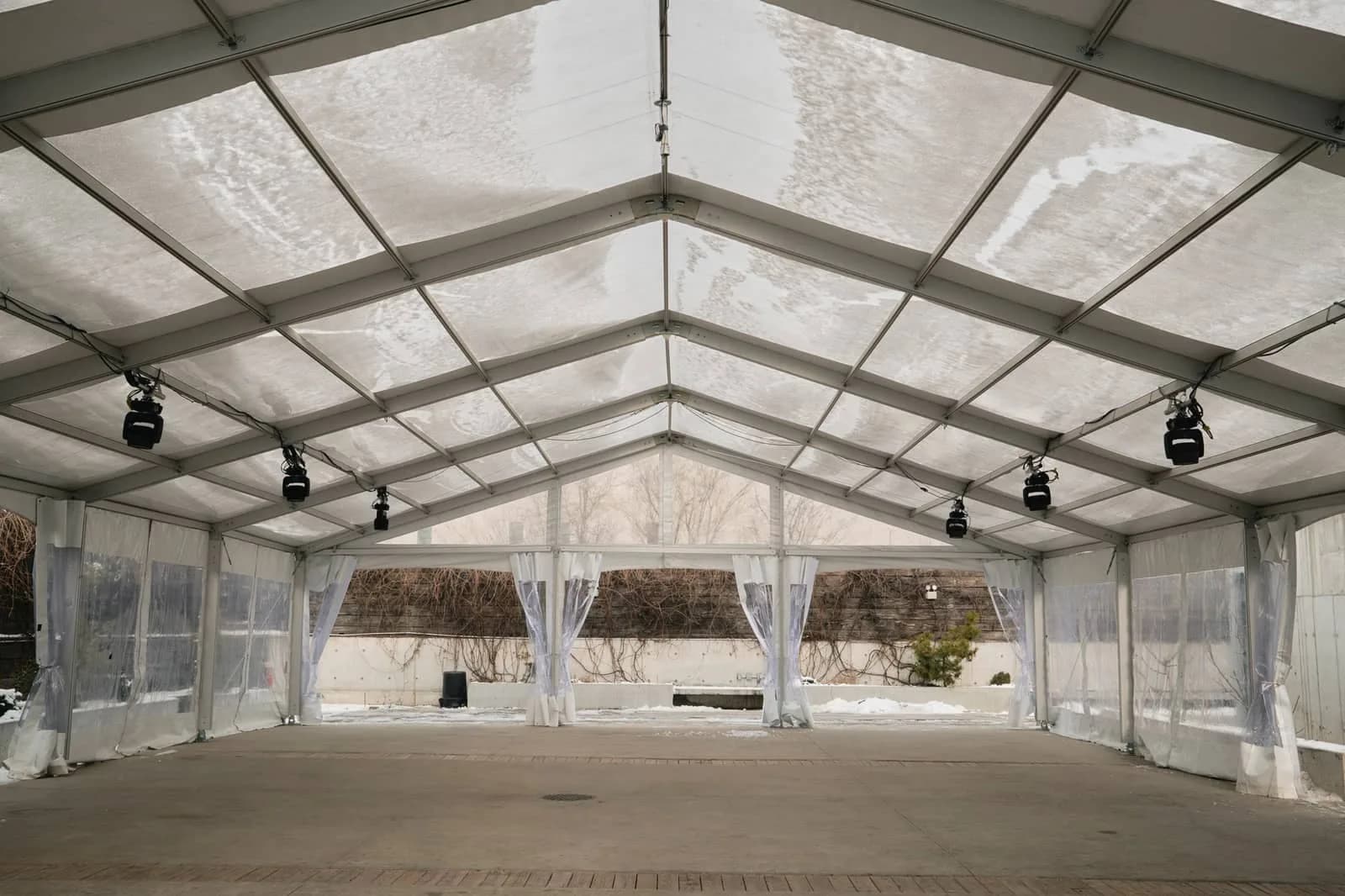 Courtyard tent