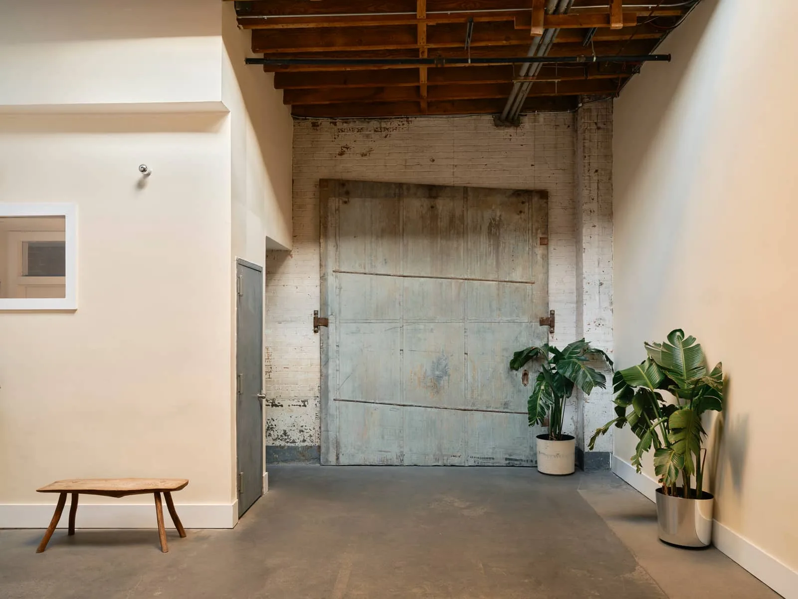 Green room industrial door